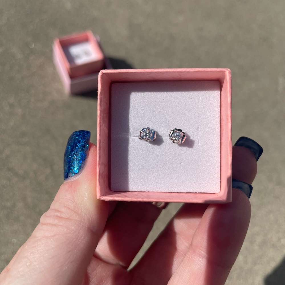 Sterling Sterling Moissanite tiny studs!
